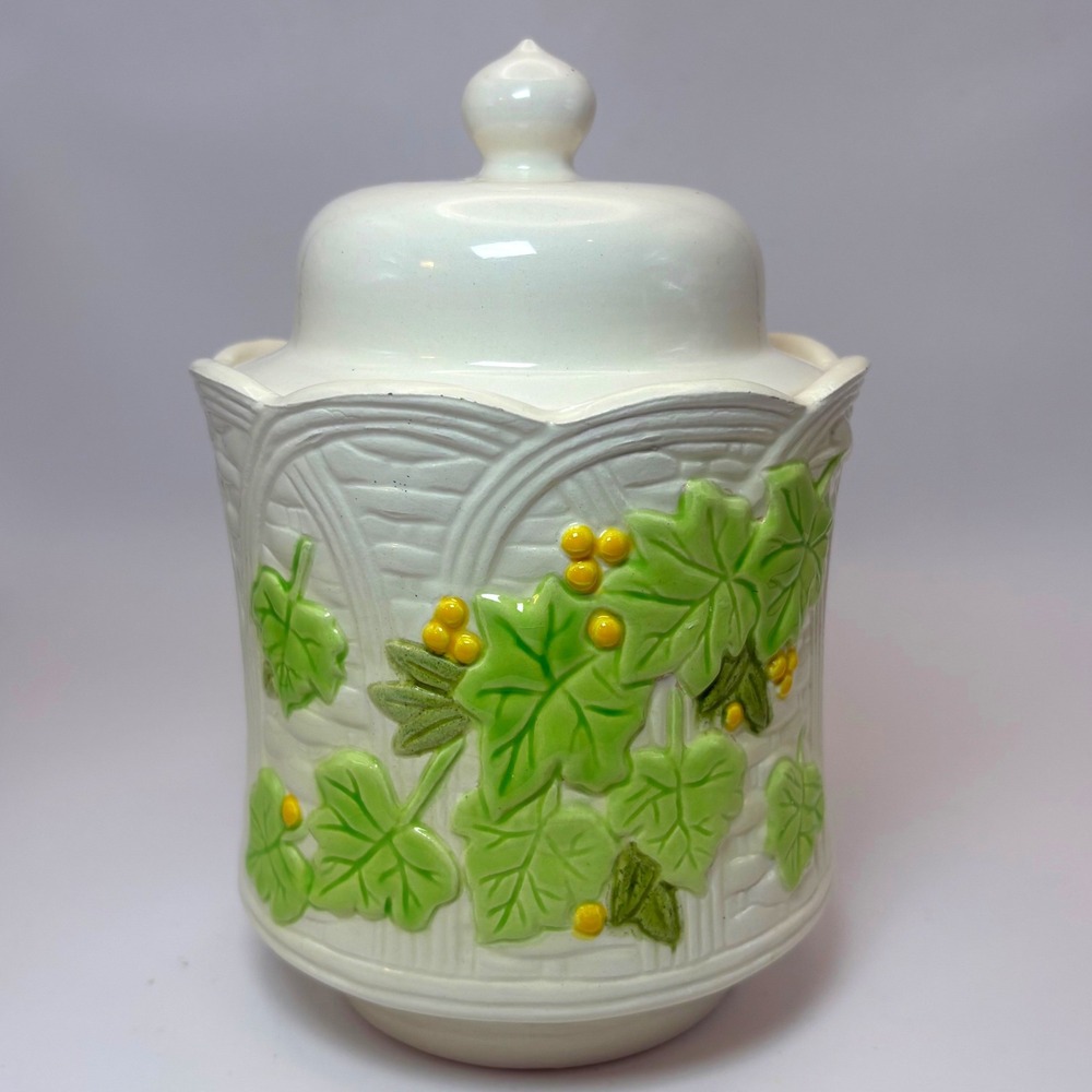 Vtg 1981 Ceramic Canister Jar Lid Basket Weave Leaves Berries Cottagecore White
